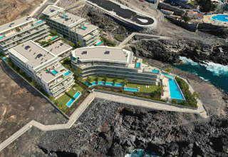 Luxury 3 Bedroom Apartment