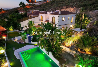 5 Bedroom Villa