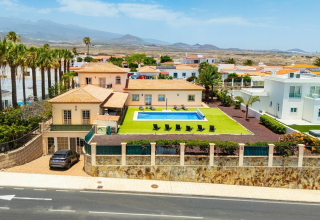 8 Bedroom Villa
