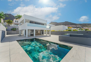 4 Bedroom Villa