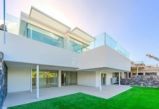 Luxury 6 Bedroom Villa