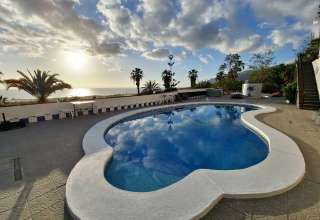9 Bedroom Villa