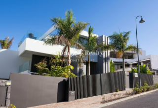 4 Bedroom Villa