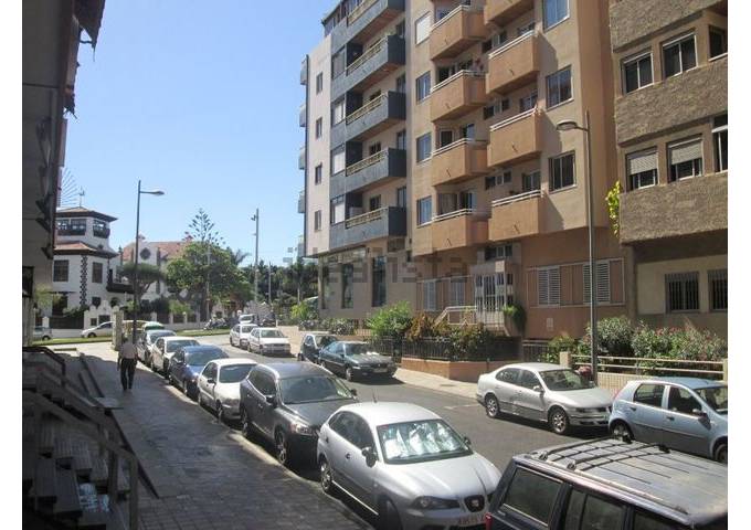 Sprzedaż - Biura - Santa Cruz de Tenerife - Avenida Venezuela 1